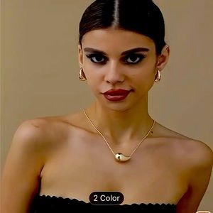 *NWT* Pretty Necklace and Earrings Set. Superbly, We’ll Design matching Set.👌